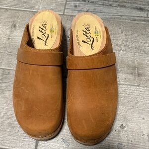 Lotta From Stockholm Tan Leather Clogs